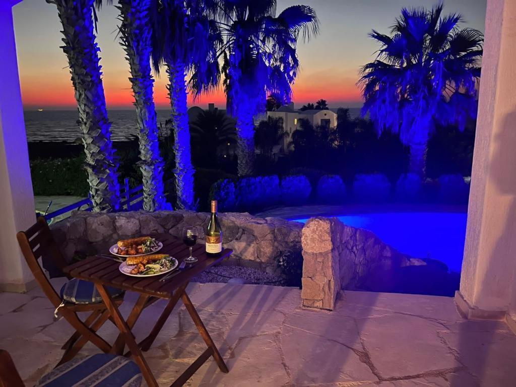 Sky Villa Пафос Екстериор снимка